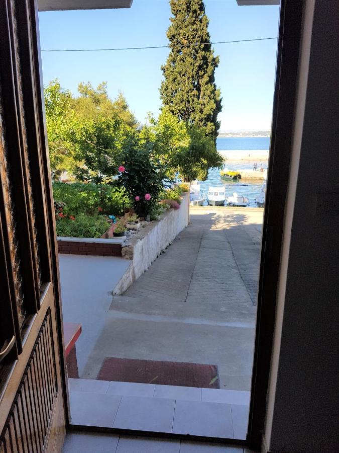 Comfort Apartment On The Beach Kali Bagian luar foto