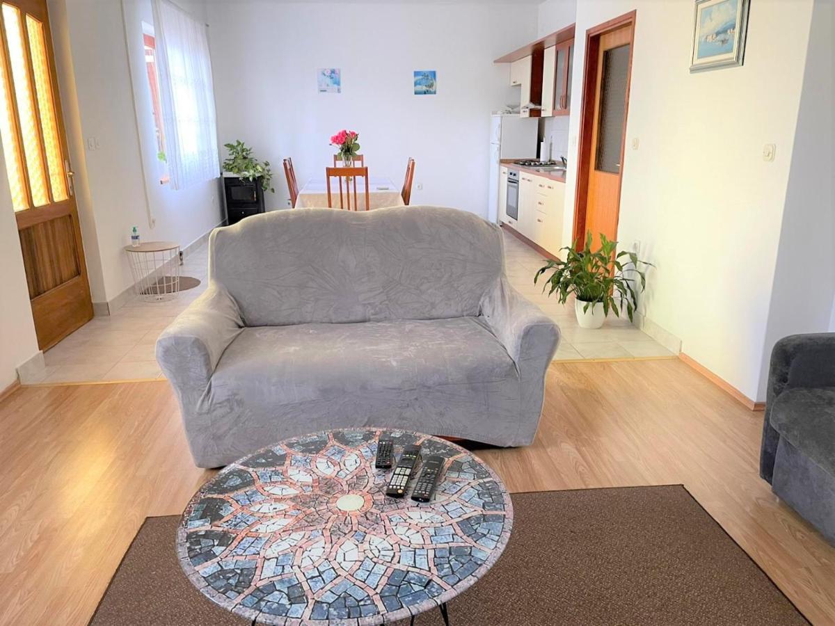 Comfort Apartment On The Beach Kali Bagian luar foto